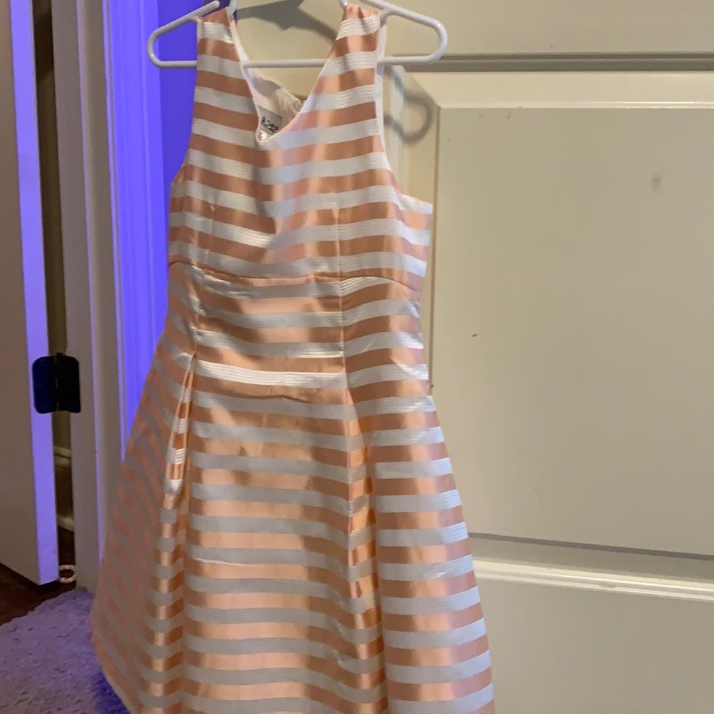 really cute dressy dress!